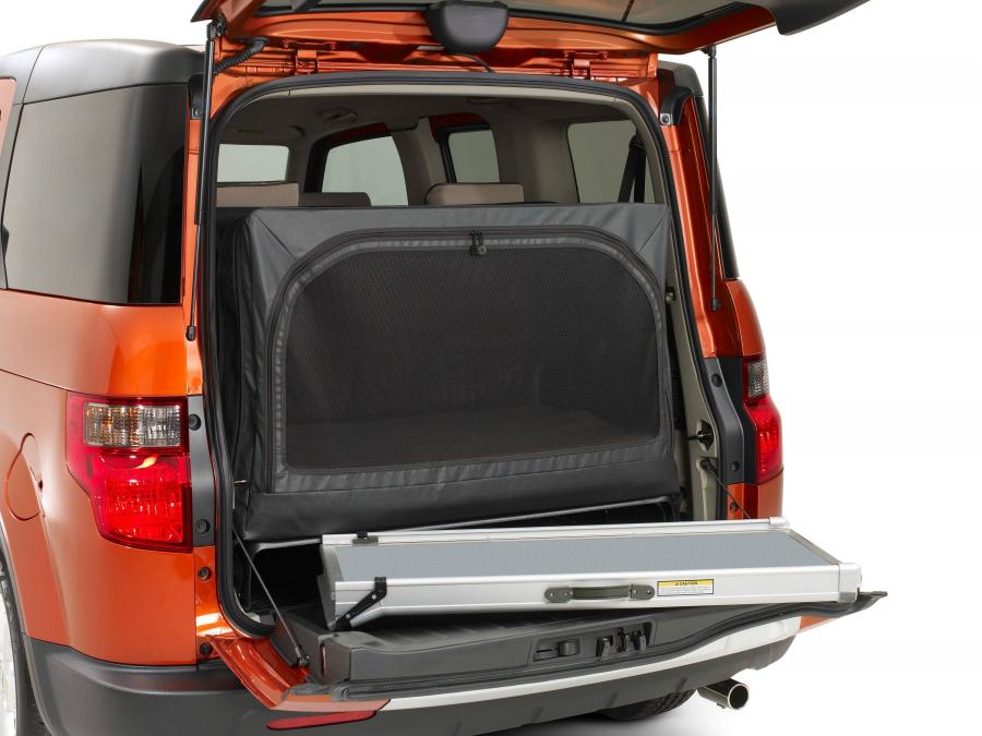  Honda Element Concept Dog Friendly 2010 года  (фото 13 из 16)